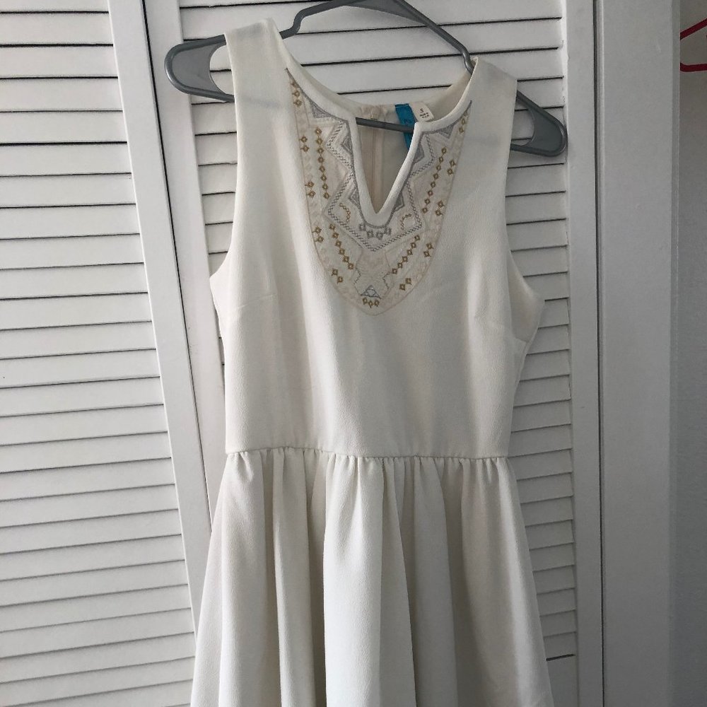 Off white Midi style buttons dress
